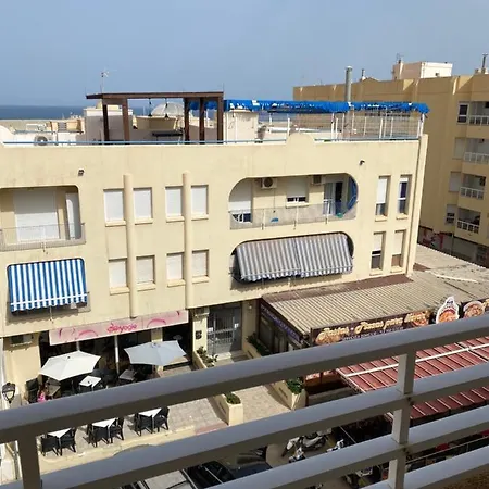 公寓 Andalucia - Sea View, Beach, Marina, Lift & Free Parking