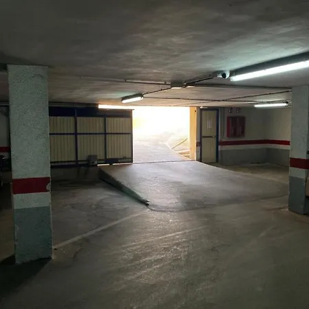 Andalucia - Sea View, Beach, Marina, Lift & Free Parking * 加鲁查